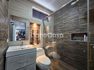 Casa de 3 alcobas en venta en La Carolina, Villavicencio, 240 m² · foto 12 de 20