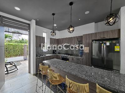 Casa de 4 alcobas en venta en Vereda Vanguardia, Villavicencio, 338 m² · foto 3 de 15