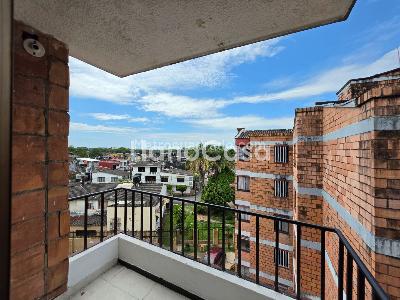 Apartamento en venta en Multifamiliares Cantarrana, Villavicencio · foto 3 de 11