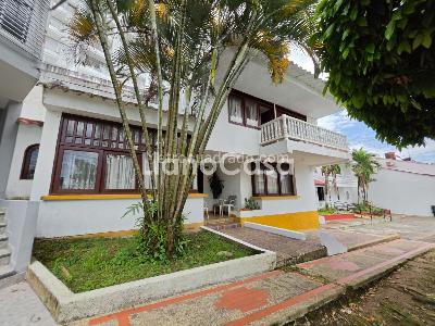 Casa de 5 alcobas en venta en Conjunto El Tirangulo, Villavicencio, 260 m² · foto 2 de 18