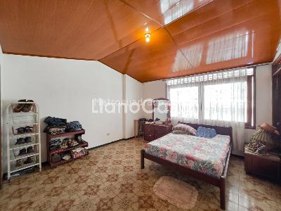 Casa de 5 alcobas en venta en Conjunto El Tirangulo, Villavicencio, 260 m² · foto 12 de 18