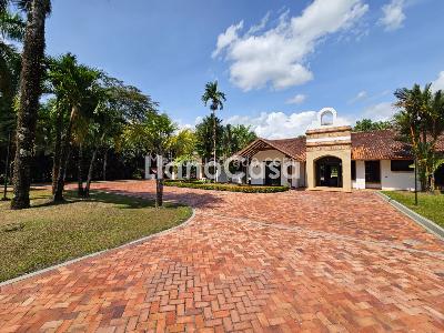 Casa de 4 alcobas en venta en Hacienda La Primavera, Villavicencio · foto 2 de 20