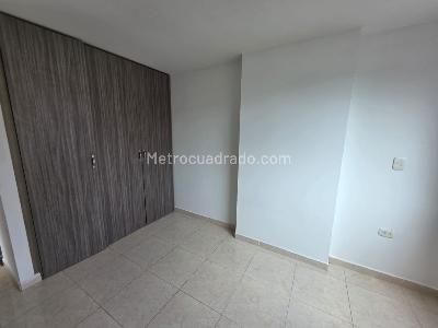 Apartamento de 2 alcobas en venta en Comuneros, Bucaramanga, 43 m² · foto 3 de 8