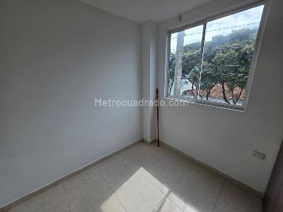 Apartamento de 2 alcobas en venta en Comuneros, Bucaramanga, 43 m² · foto 4 de 8
