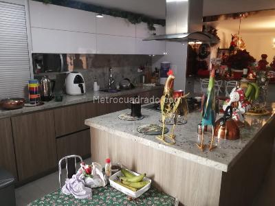 Apartamento de 4 alcobas en venta en Sotomayor, Bucaramanga, 189 m² · foto 8 de 17