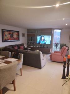 Apartamento de 3 alcobas en venta en Cañaveral, Floridablanca, 483 m² · foto 3 de 17