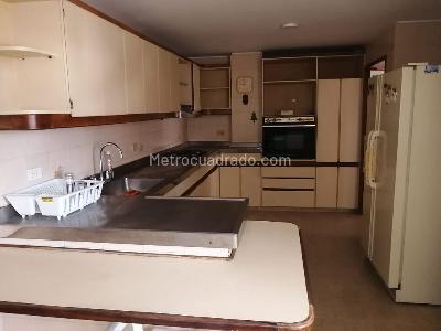 Apartamento de 3 alcobas en venta en Cabecera Del Llano, Bucaramanga, 196 m² · foto 10 de 20