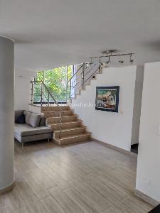 Casa de 3 alcobas en venta en Altos De Cabecera, Bucaramanga, 290 m² · foto 11 de 18