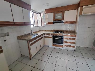 Apartamento de 3 alcobas en venta en Cabecera Del Llano, Bucaramanga, 160 m² · foto 5 de 20