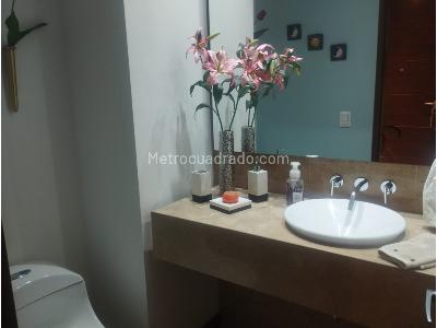 Apartamento en venta en Santa Barbara Occidental, Bogotá · foto 8 de 16