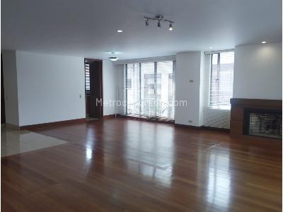 Apartamento en venta en La Carolina, Bogotá · foto 4 de 18
