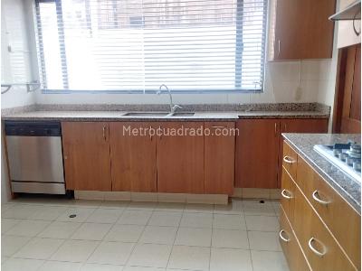 Apartamento en venta en La Carolina, Bogotá · foto 6 de 18