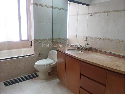 Apartamento en venta en La Carolina, Bogotá · foto 13 de 18