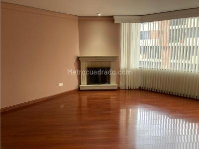 Apartamento de 3 alcobas en arriendo en Chico, Bogotá, 191 m² · foto 2 de 20