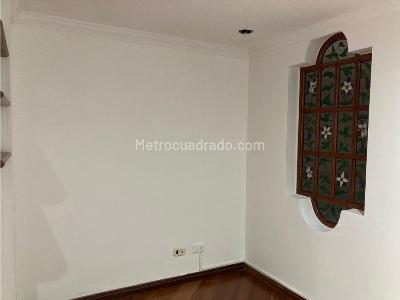 Apartamento de 3 alcobas en arriendo en Chico, Bogotá, 191 m² · foto 11 de 20