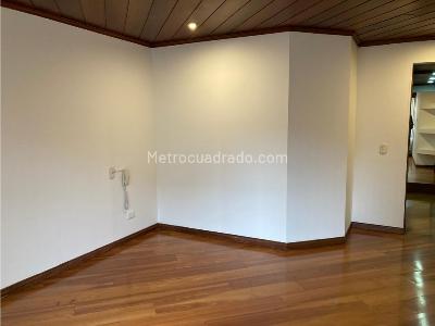 Apartamento de 3 alcobas en arriendo en Chico, Bogotá, 191 m² · foto 14 de 20