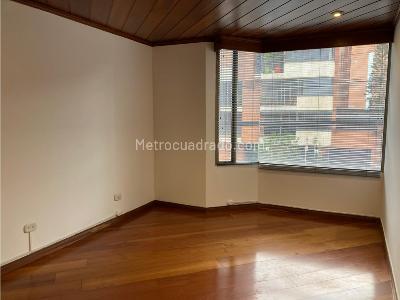 Apartamento de 3 alcobas en arriendo en Chico, Bogotá, 191 m² · foto 18 de 20