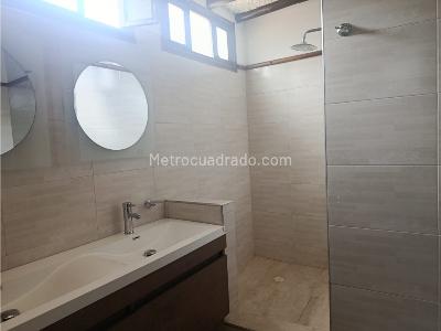 Casa de 4 alcobas en arriendo en Bella Suiza Alta, Bogotá, 450 m² · foto 20 de 20