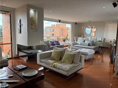 Apartamento de 3 alcobas en venta en Cerros De Suba, Bogotá, 309 m² · foto 2 de 20