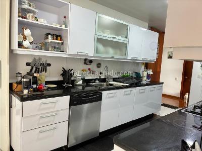 Apartamento de 3 alcobas en venta en Cerros De Suba, Bogotá, 309 m² · foto 9 de 20