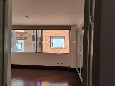 Apartamento de 3 alcobas en venta en Chico Norte, Bogotá, 204 m² · foto 16 de 17