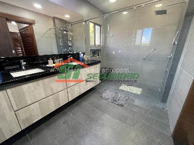 Casa de 4 alcobas en venta en Lagos Del Cacique, Bucaramanga, 770 m² · foto 13 de 19