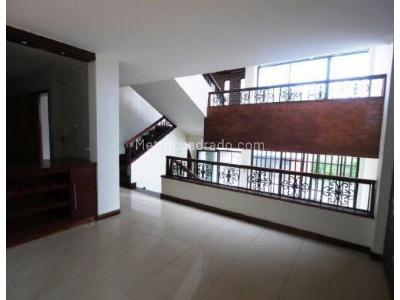 Casa de 5 alcobas en venta en Circunvalar Alamos, Pereira, 280 m² · foto 7 de 20