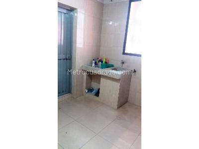 Casa de 5 alcobas en venta en Circunvalar Alamos, Pereira, 280 m² · foto 16 de 20