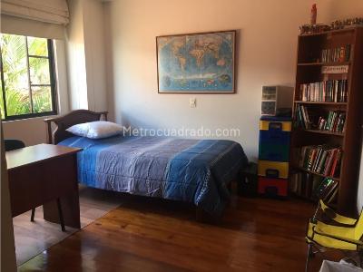 Casa de 5 alcobas en venta en Circunvalar Alamos, Pereira, 450 m² · foto 12 de 17