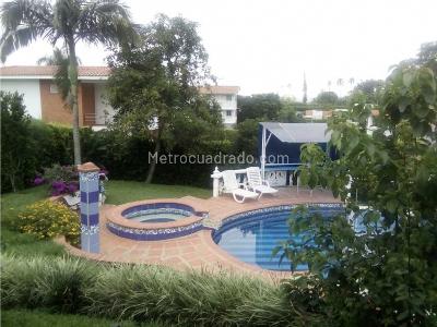 Casa de 4 alcobas en venta en Cerritos, Pereira, 1300 m² · foto 3 de 20