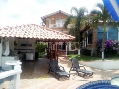 Casa de 4 alcobas en venta en Cerritos, Pereira, 1300 m² · foto 6 de 20