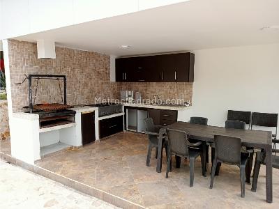 Casa de 5 alcobas en venta en Cerritos, Pereira, 1835 m² · foto 8 de 20