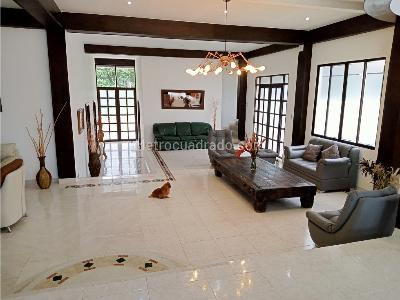 Casa de 5 alcobas en venta en Cerritos, Pereira, 1835 m² · foto 14 de 20