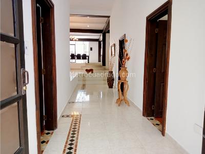 Casa de 5 alcobas en venta en Cerritos, Pereira, 1835 m² · foto 19 de 20