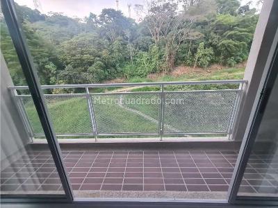 Apartamento de 3 alcobas en venta en Boston El Poblado, Pereira, 72 m² · foto 5 de 14