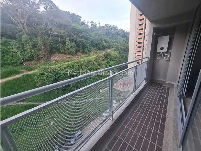 Apartamento de 3 alcobas en venta en Boston El Poblado, Pereira, 72 m² · foto 7 de 14