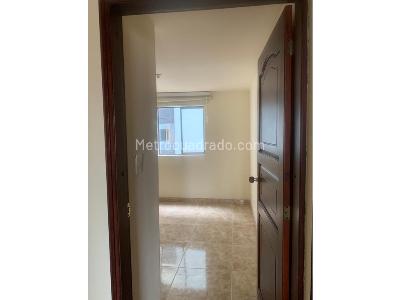 Apartamento de 4 alcobas en venta en Avenida 30 De Agosto Del Cafe, Pereira, 84 m² · foto 9 de 18