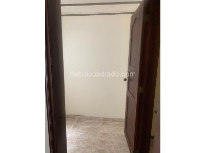 Apartamento de 4 alcobas en venta en Avenida 30 De Agosto Del Cafe, Pereira, 84 m² · foto 11 de 18