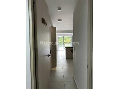Apartamento de 2 alcobas en venta en Cerritos, Pereira, 78 m² · foto 13 de 20