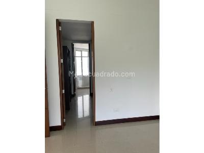 Casa de 5 alcobas en venta en Circunvalar Alamos, Pereira, 287 m² · foto 17 de 20