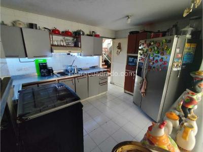 Apartamento en venta en Centro, Pereira · foto 3 de 12