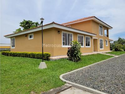 Casa de 5 alcobas en venta en Via Armenia Pereira, Pereira · foto 5 de 20