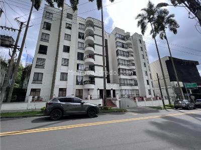 Apartaestudio en venta en Circunvalar Alamos, Pereira, 57 m² · foto 2 de 9