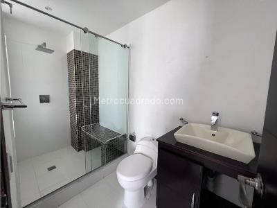 Apartaestudio en venta en Circunvalar Alamos, Pereira, 57 m² · foto 6 de 9