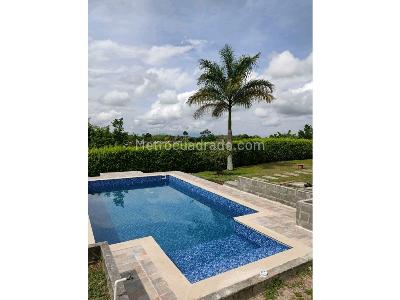 Casa de 4 alcobas en venta en Cerritos, Pereira, 1177 m² · foto 2 de 20