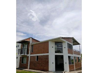 Casa de 4 alcobas en venta en Cerritos, Pereira, 1177 m² · foto 8 de 20