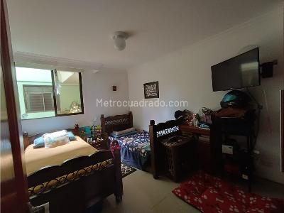 Apartamento de 3 alcobas en venta en Centro, Pereira, 105 m² · foto 8 de 13