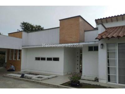 Casa de 3 alcobas en venta en Avenida Sur, Pereira, 1500 m² · foto 4 de 20