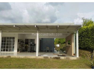 Casa de 3 alcobas en venta en Avenida Sur, Pereira, 1500 m² · foto 6 de 20