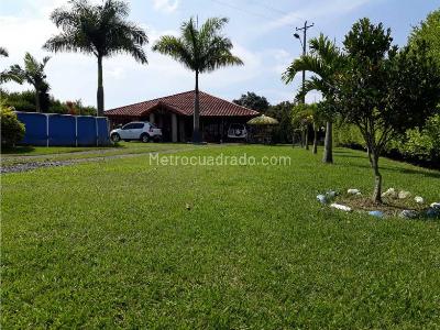 Casa de 5 alcobas en venta en Via Armenia Pereira, Pereira, 2000 m² · foto 2 de 20